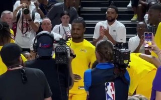 《打造最强NBA球员——JJ雷迪克属性能力详解》（从游戏到现实，打造完美的三分神射手）