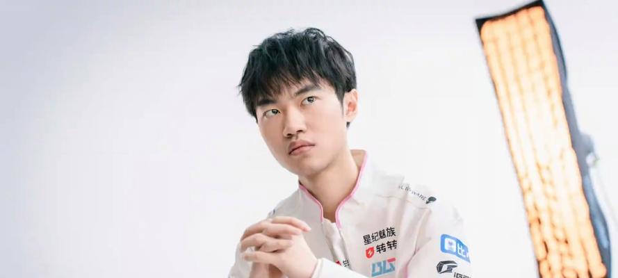 英雄联盟狐狸出装攻略（解析狐狸的出装及技巧，助你成为无敌的狡猾猎手）-第1张图片-游戏玩法大全_