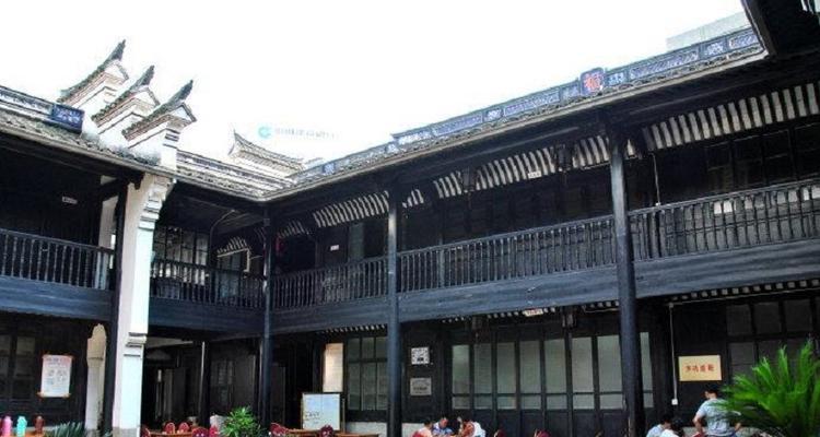 探秘民国老宅院游戏攻略（揭开历史之谜，寻找宝藏的冒险之旅）-第2张图片-游戏玩法大全_